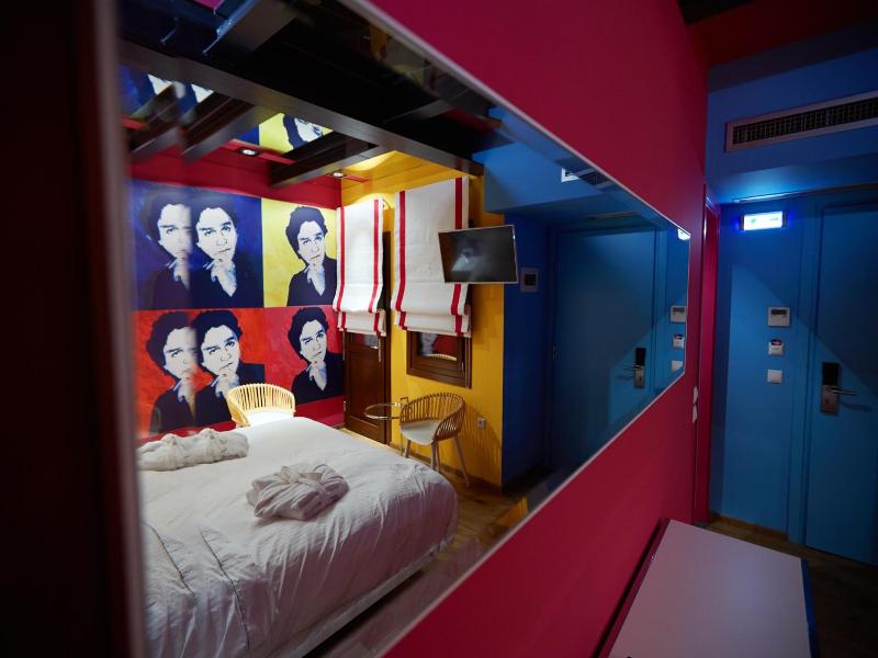 Veritas Boutique Art Hotel