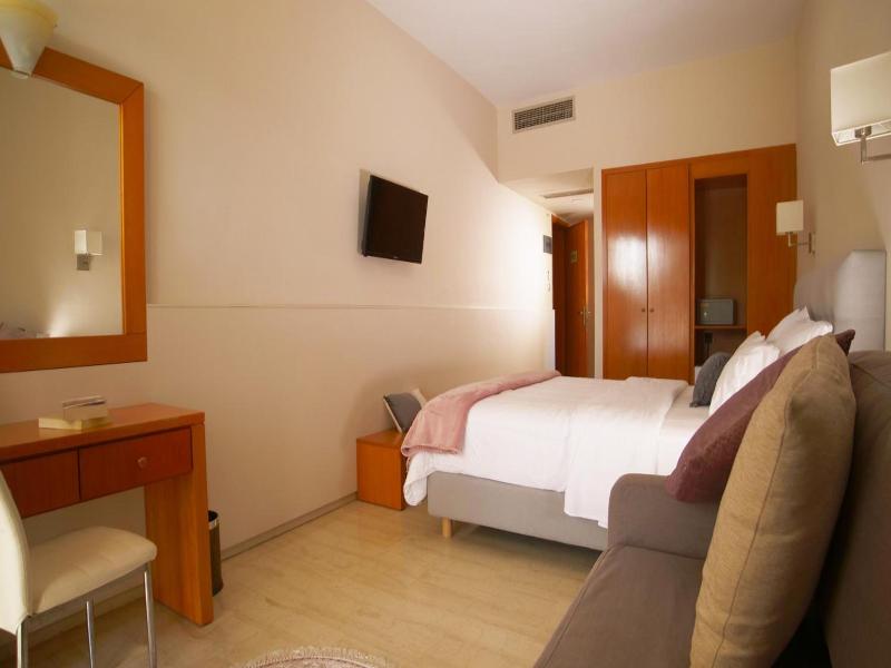 Antikyra Beach Hotel image