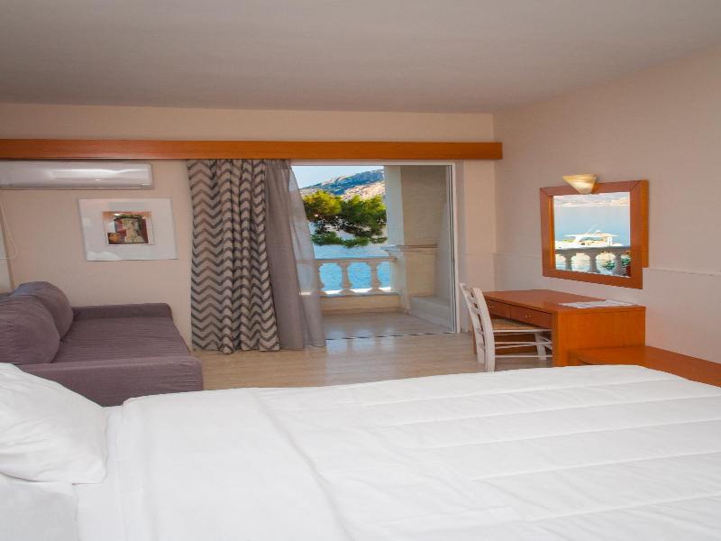 Antikyra Beach Hotel image