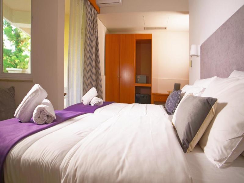 Antikyra Beach Hotel image