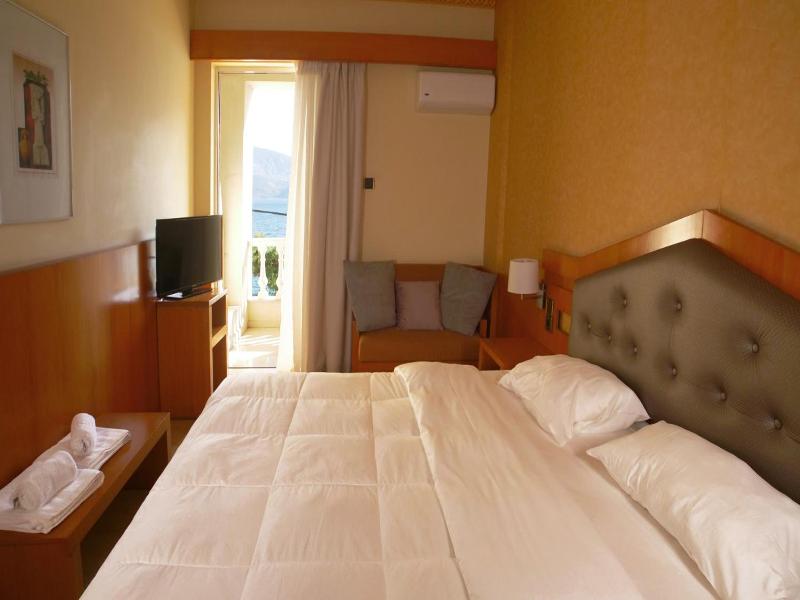 Antikyra Beach Hotel image