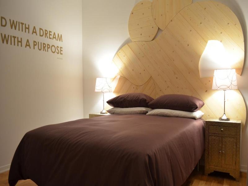 Angelina Urban Lodge image