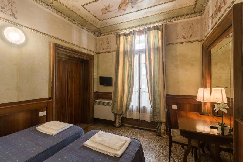 Foresteria Valdese Venezia image