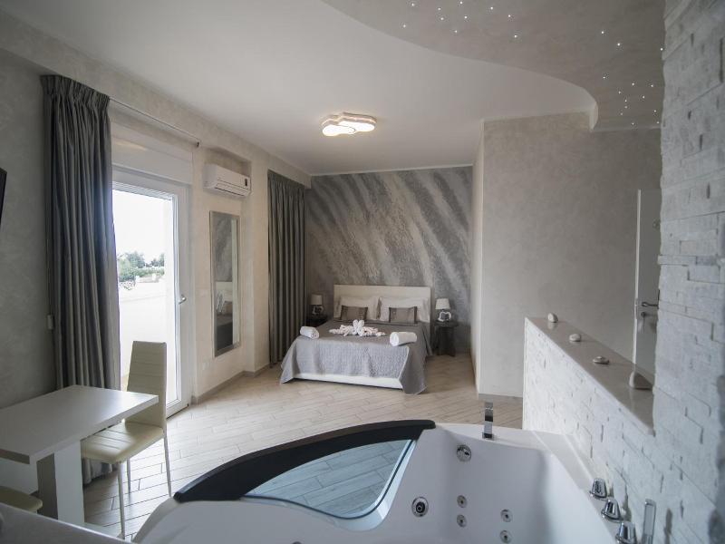 Bluebay Residence Resort image