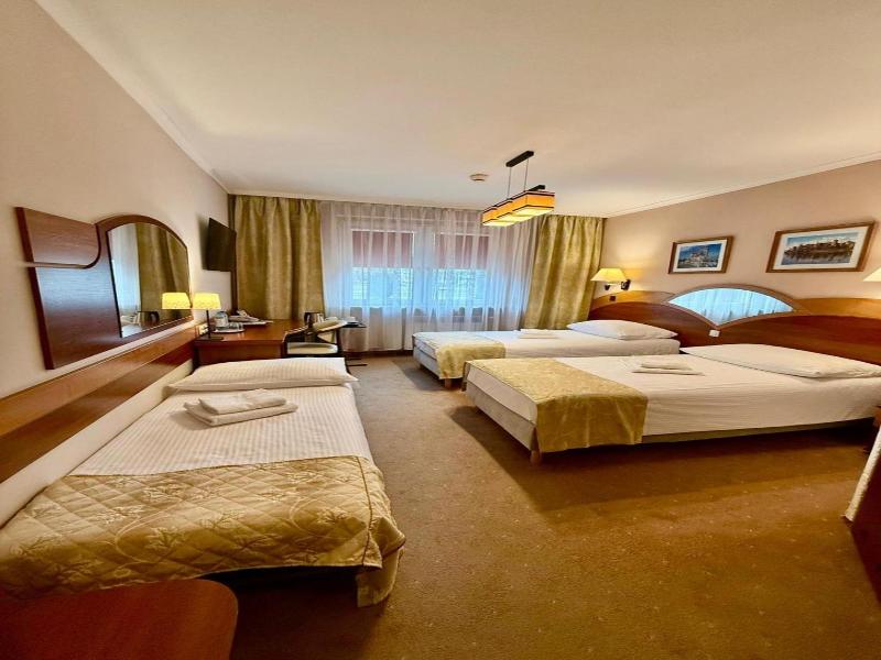 Cumulus Hotel image