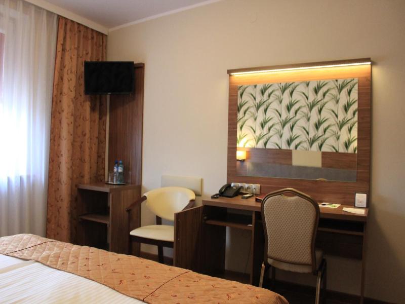 Cumulus Hotel image