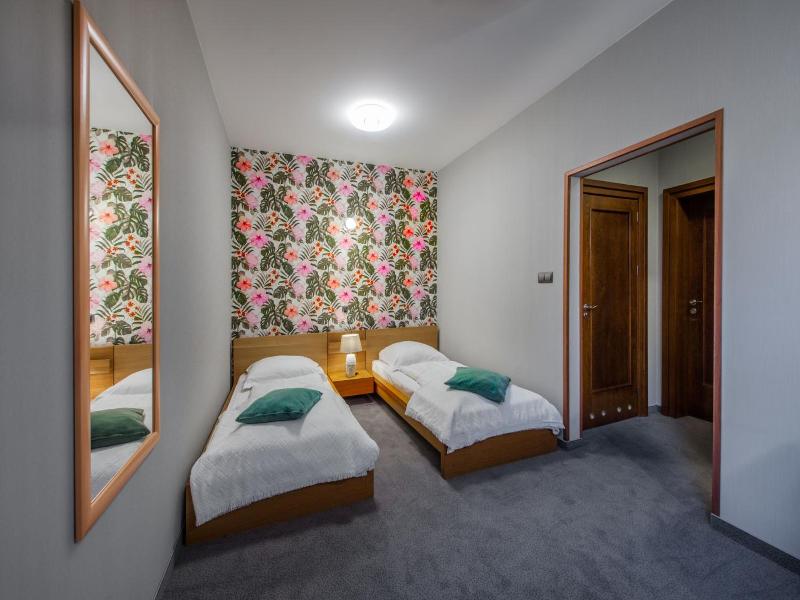 Hotel Zalesie image