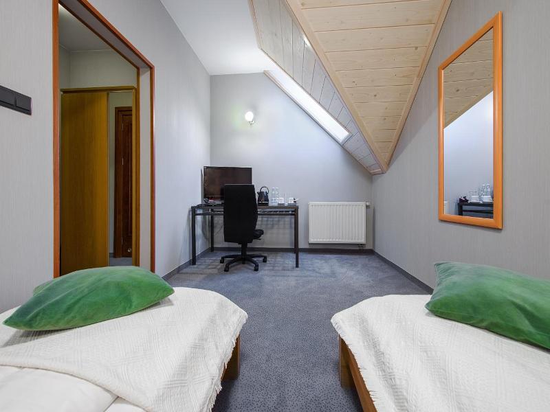 Hotel Zalesie image