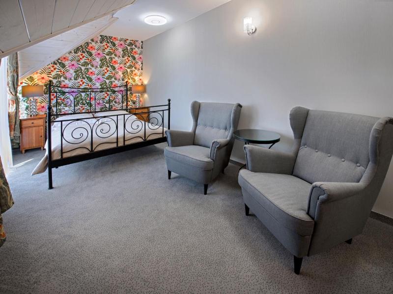 Hotel Zalesie image