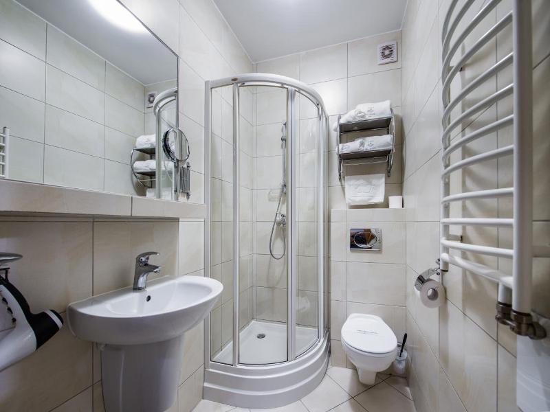 Hotel Zalesie image