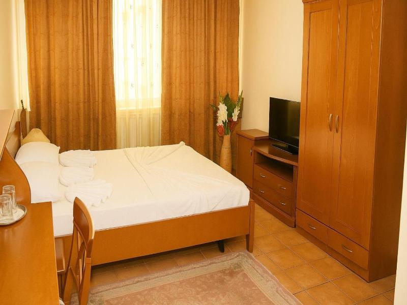 Hotel Tivoli image
