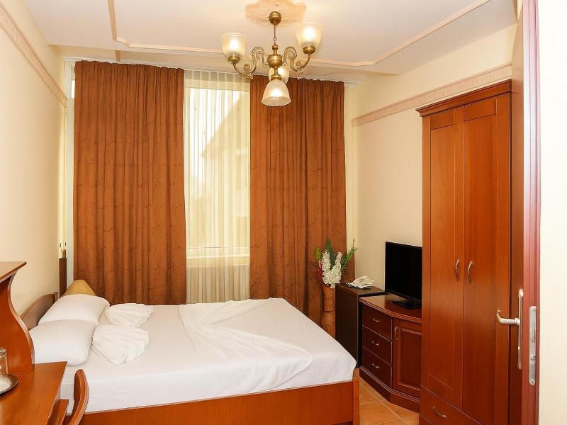 Hotel Tivoli image
