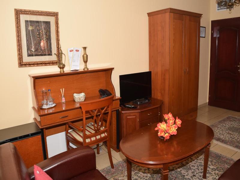 Hotel Tivoli image