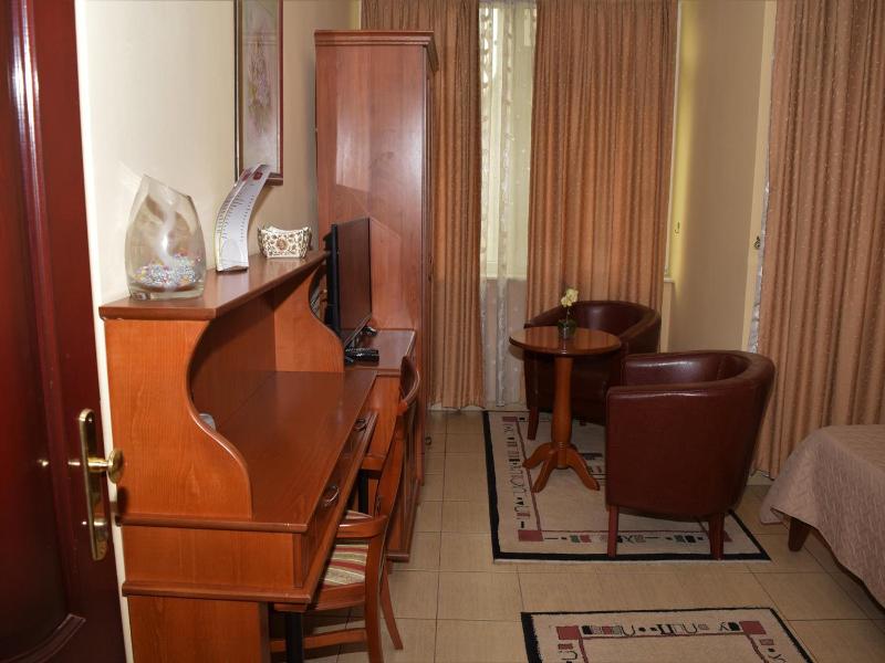 Hotel Tivoli image