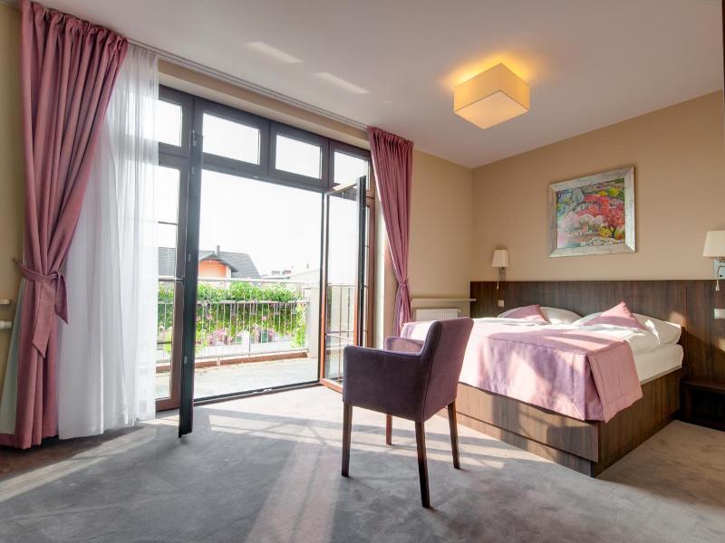 Hotel Figa image
