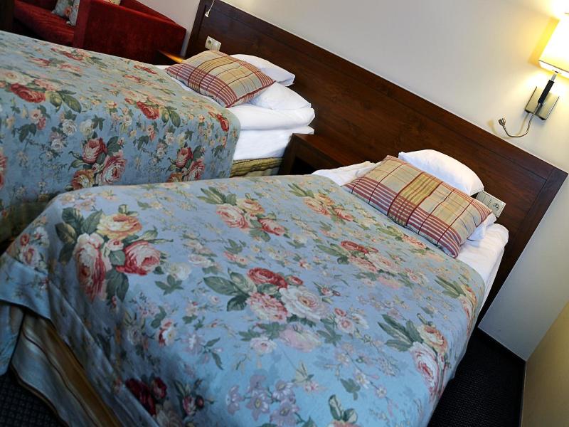 Ahotel image