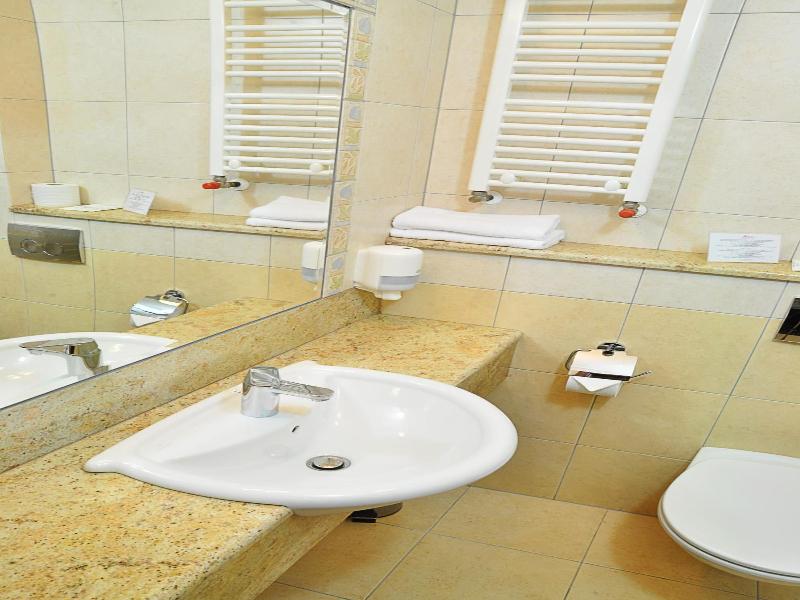 Ahotel image