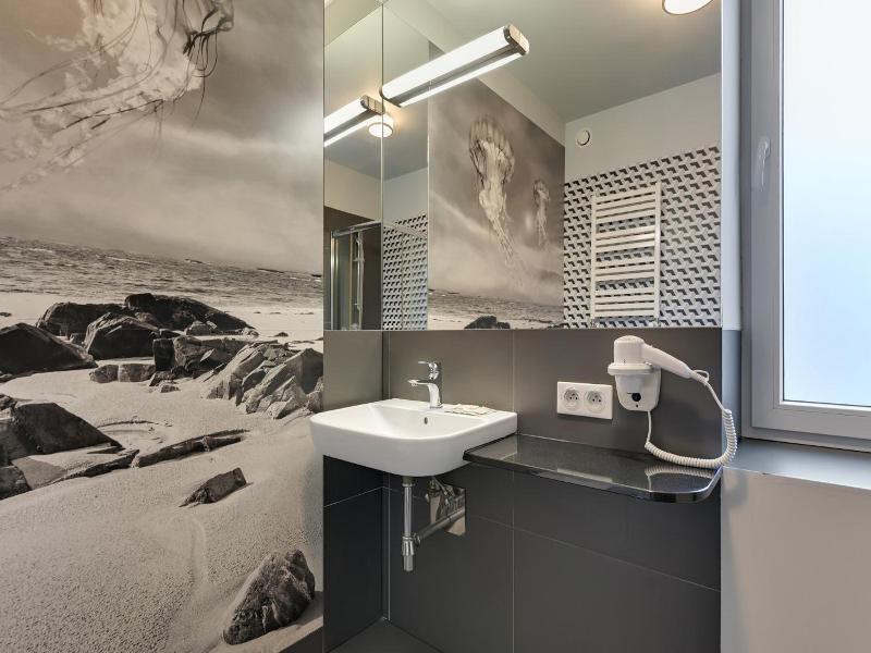 So Stay Hotel image