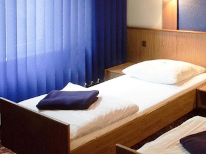 Hotel Victoria image