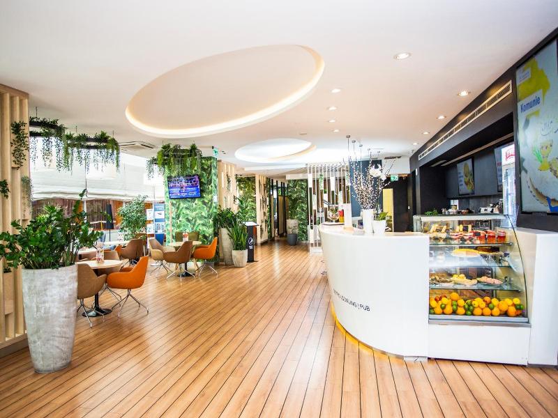 Hotel Ba Antowo Sport image