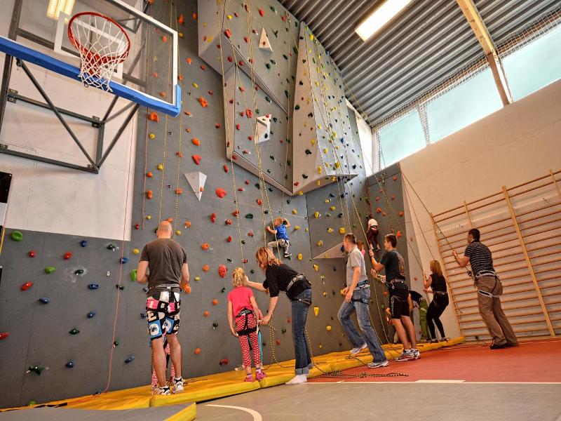 Hotel Ba Antowo Sport image