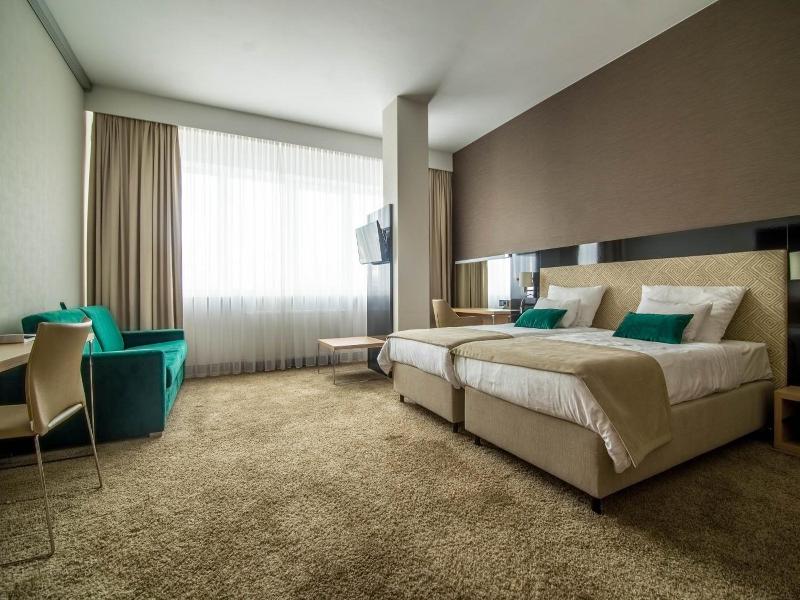 Hotel Ba Antowo Sport image