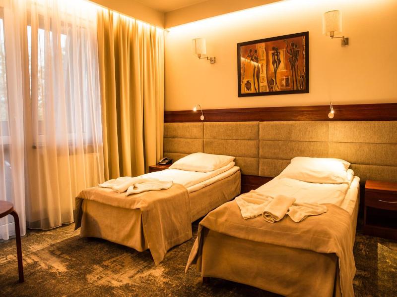 Hotel Relax image