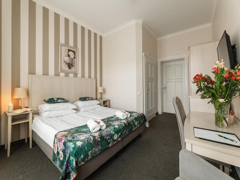 Hotel Amalia image