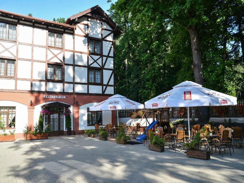 Hotel Camelot image