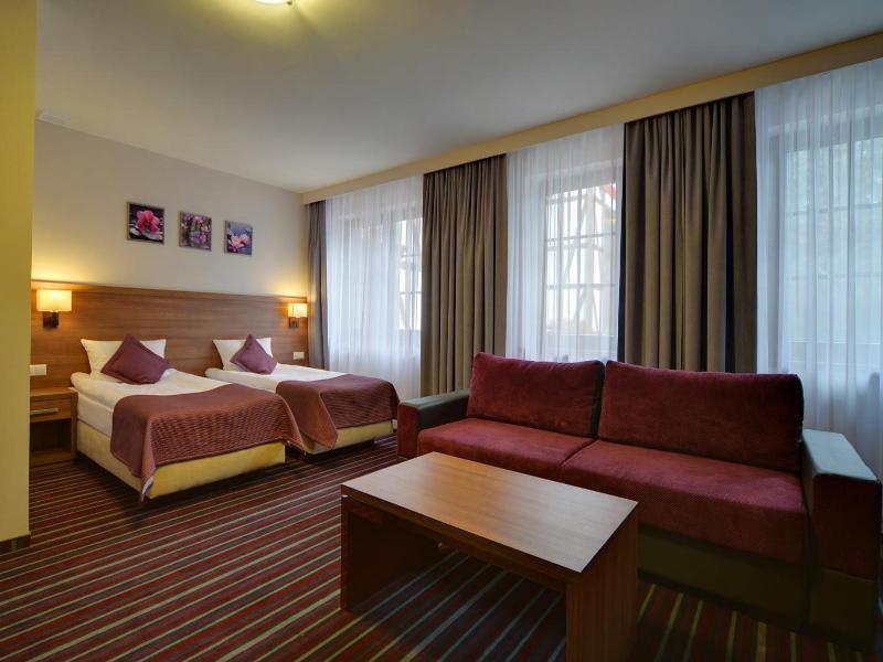 Hotel Camelot image