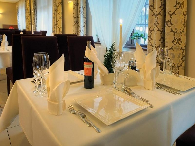 Hotel Camelot image