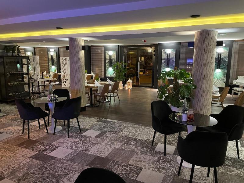 Arena Hotel Spa Wellness image