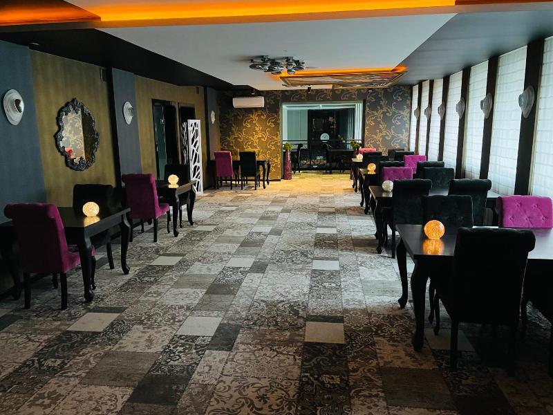 Arena Hotel Spa Wellness image