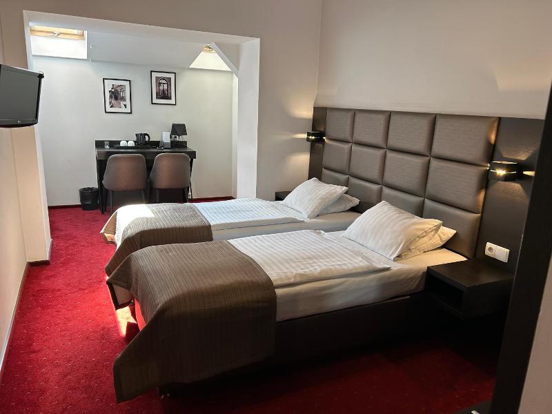 Hotel Restauracja Varia