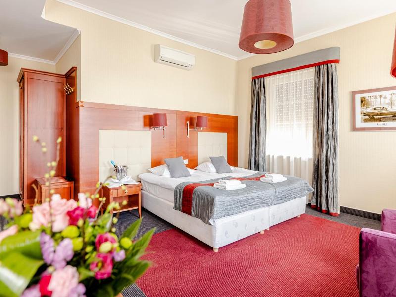Hotel Panorama image
