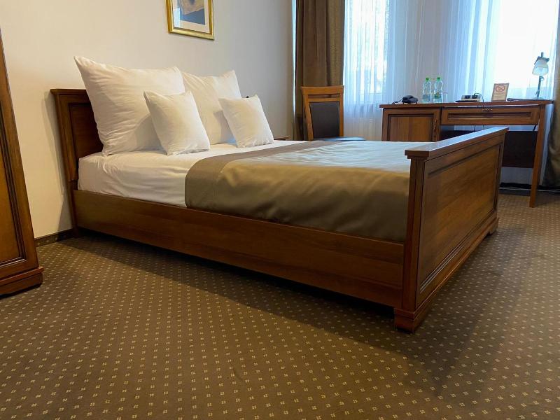Hotel Constancja image