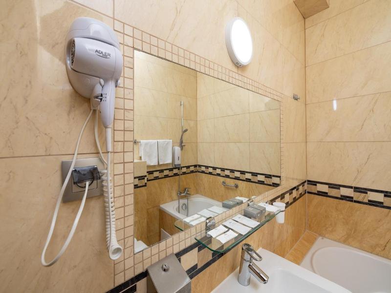 Hotel Orbita image