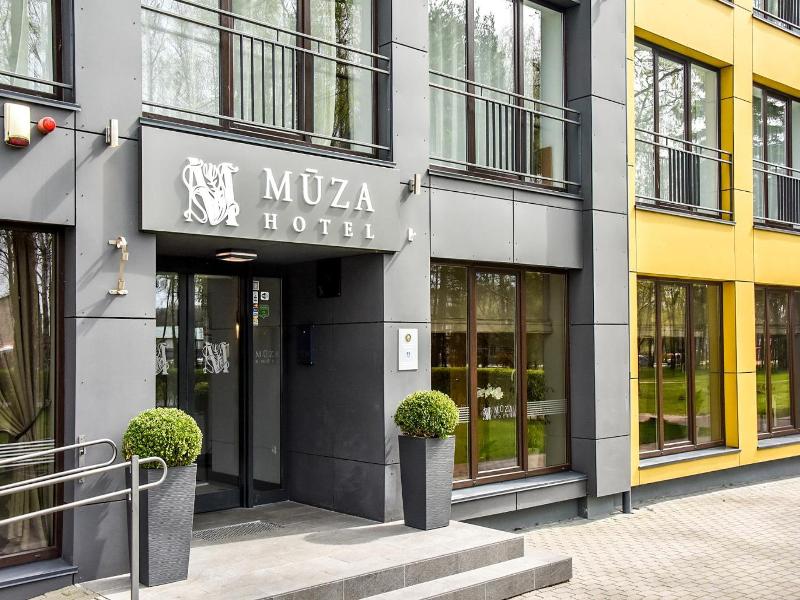 Muza Hotel image