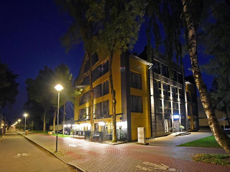 Muza Hotel image