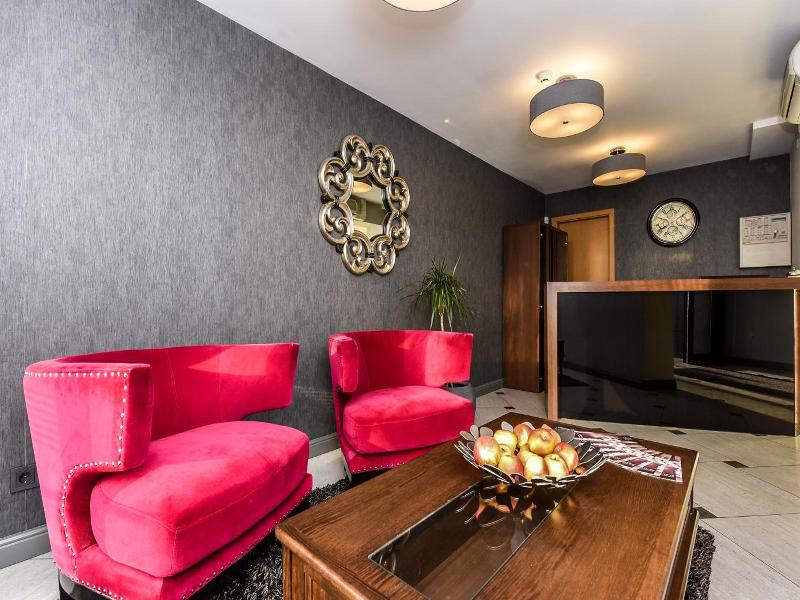 Muza Hotel image
