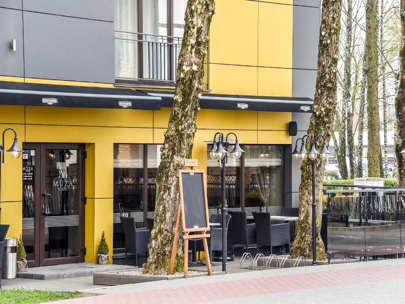 Muza Hotel image