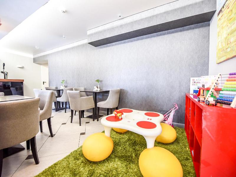 Muza Hotel image