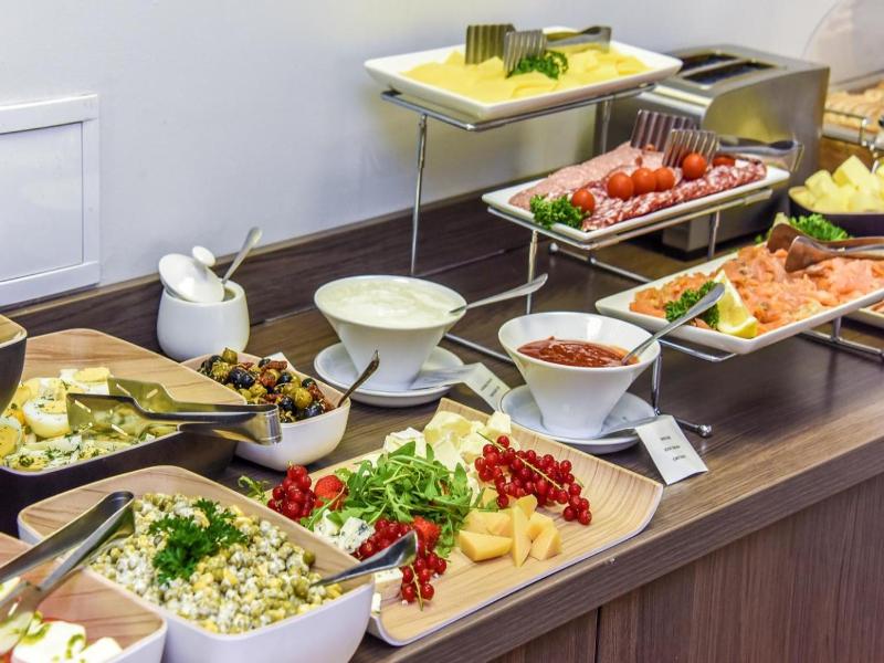 Muza Hotel image
