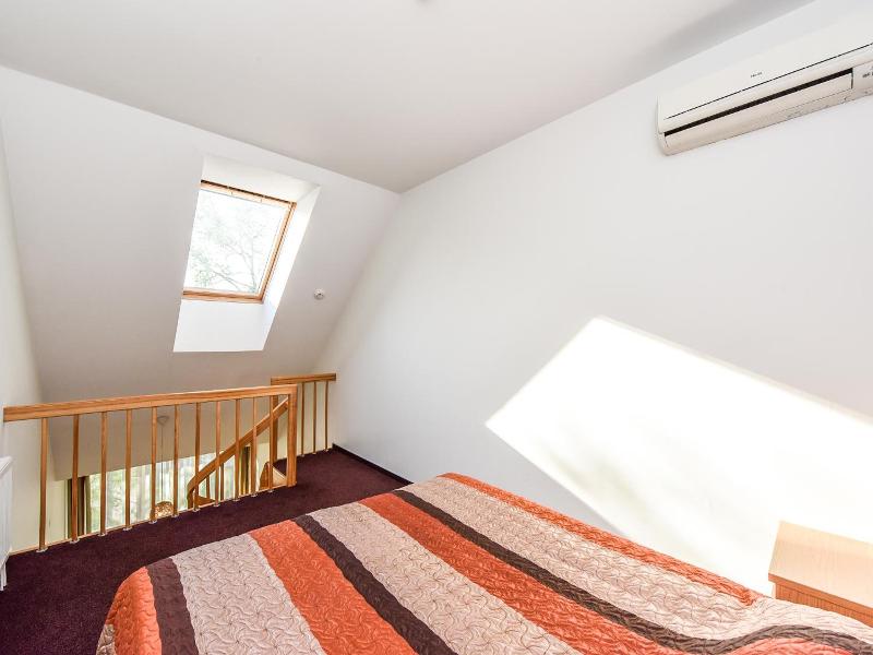 Muza Hotel image