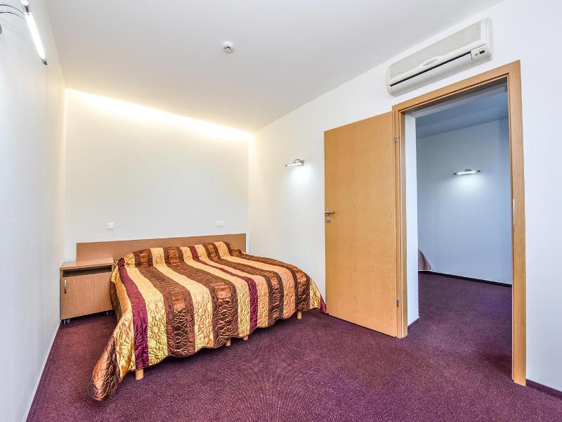 Muza Hotel image
