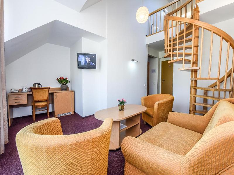 Muza Hotel image