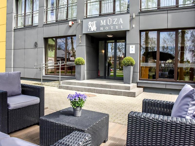 Muza Hotel image