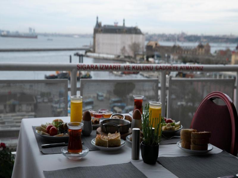 Kad Kv Y R Ht M Hotel image