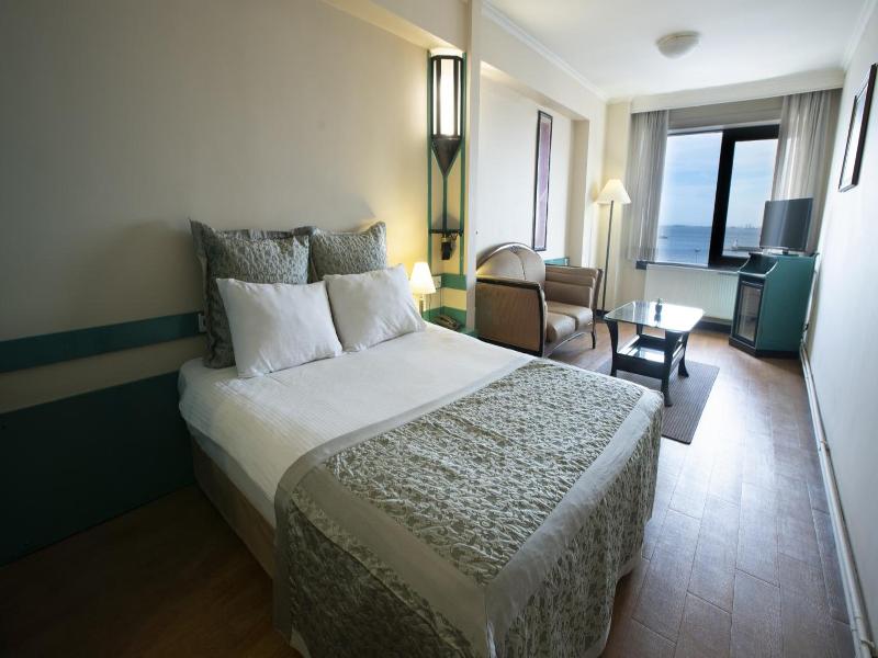 Kad Kv Y R Ht M Hotel image