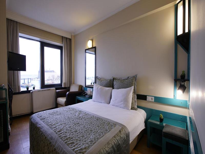 Kad Kv Y R Ht M Hotel image